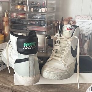 Nike Women's White and Black High-Top Sneakers